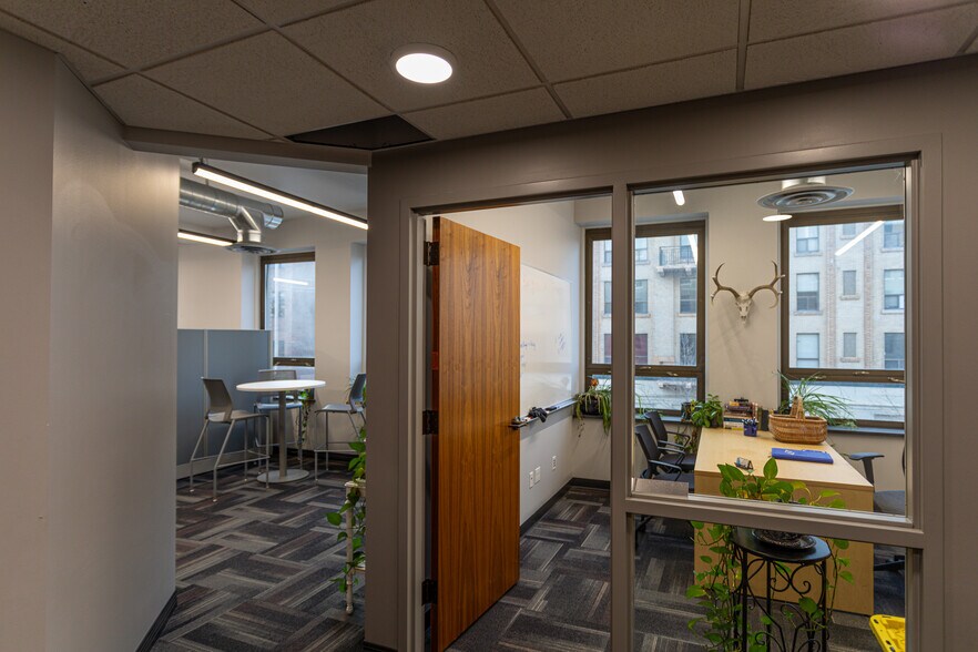 More Photos Of 21 3rd St N, Great Falls Loft Creative Space For Lease