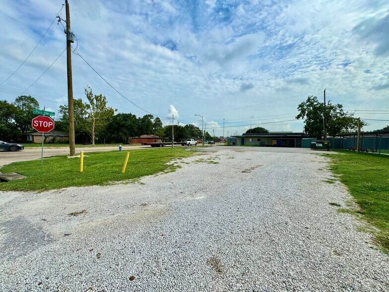 More Photos Of 5434 Melanite Ave, Houston Land For Lease