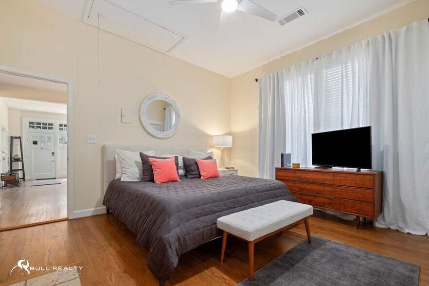 More Photos Of 356 5th St Ne, Atlanta Multifamily For Sale