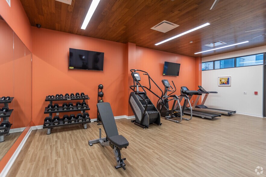 More Photos Of 6315 Forbes Ave, Squirrel Hill Apartments For Lease