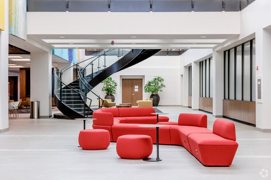 More Photos Of 720 S Colorado Blvd, Denver Office For Lease