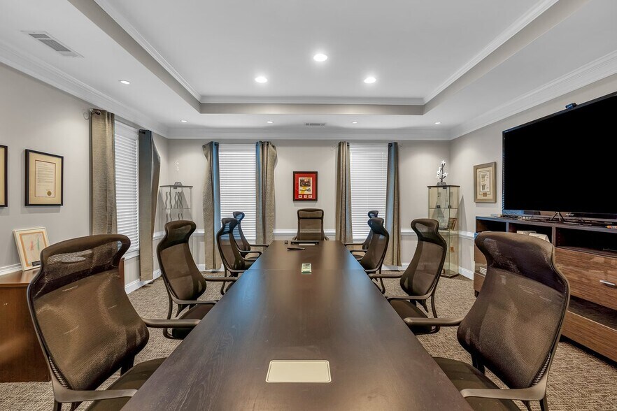 More Photos Of 3104 Creekside Village Dr NW, Kennesaw Loft Creative Space For Sale