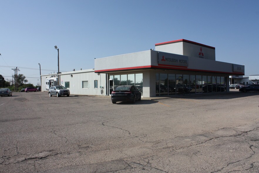 More Photos Of 3915 W Wall St, Midland Auto Dealership For Sale