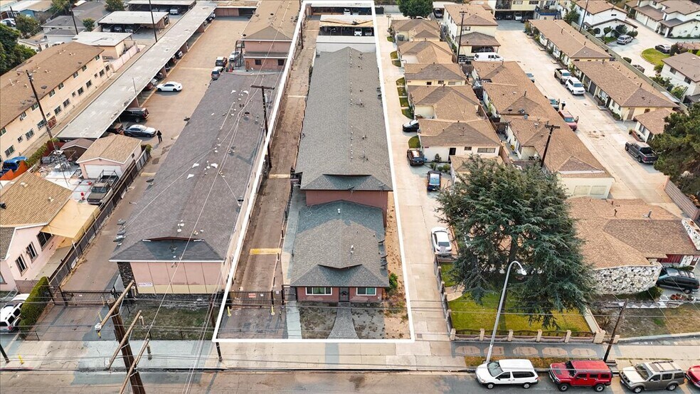 More Photos Of 4426 Clara St, Cudahy Apartments For Sale