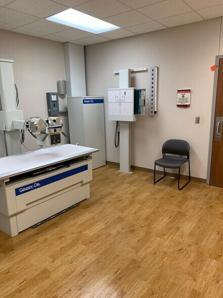 More Photos Of 305 S Highway 27, Cadott Medical For Sale