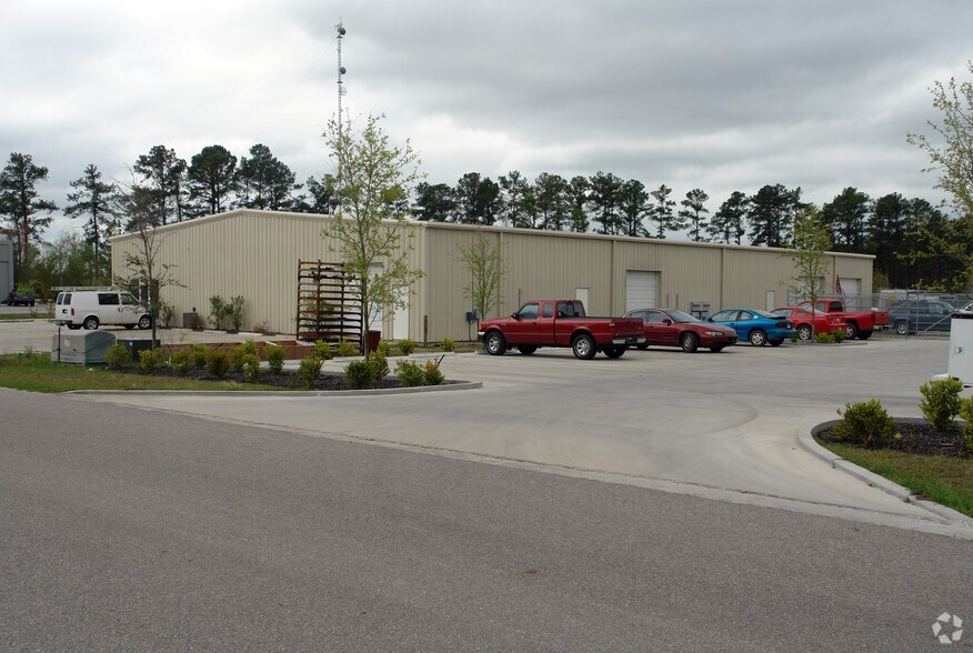 More Photos Of 1836 Lone Star St, Conway Light Distribution For Lease