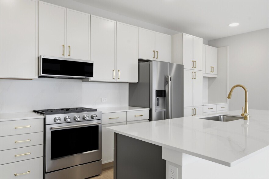 More Photos Of 1850 Glenview Rd, Glenview Apartments For Lease
