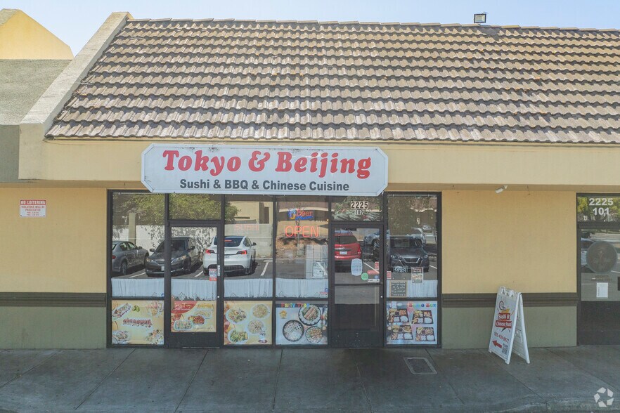 More Photos Of 2221-2239 Railroad Ave, Pittsburg Freestanding For Sale