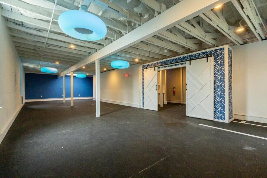 More Photos Of 117 East St, Hutto Loft Creative Space For Sale