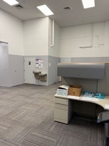 More Photos Of 5051 NW 13th Ave, Pompano Beach Light Distribution For Lease