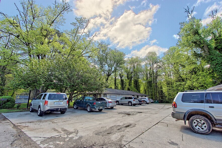 More Photos Of 436 Warwoman Rd, Clayton Medical For Sale