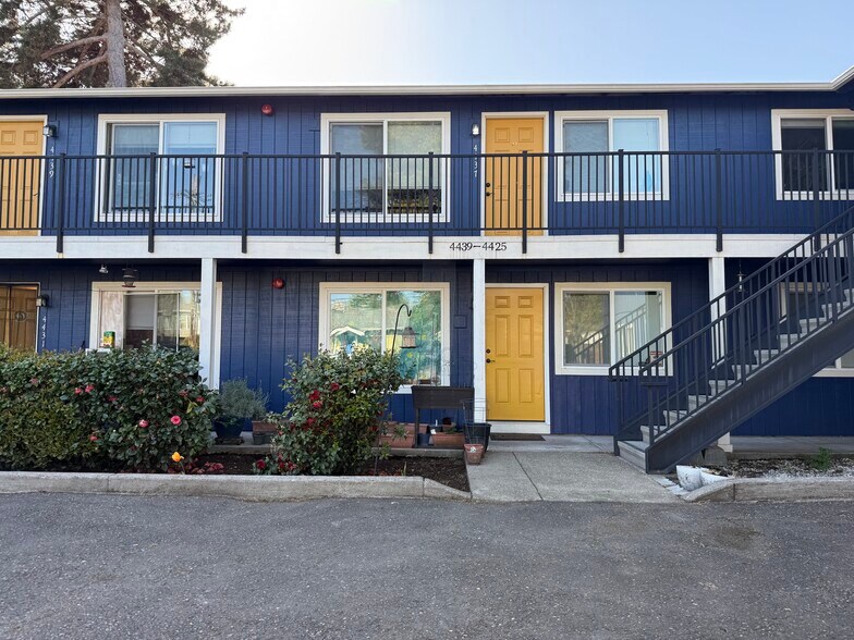 More Photos Of 4425 SE 26TH Ave, Portland Apartments For Sale