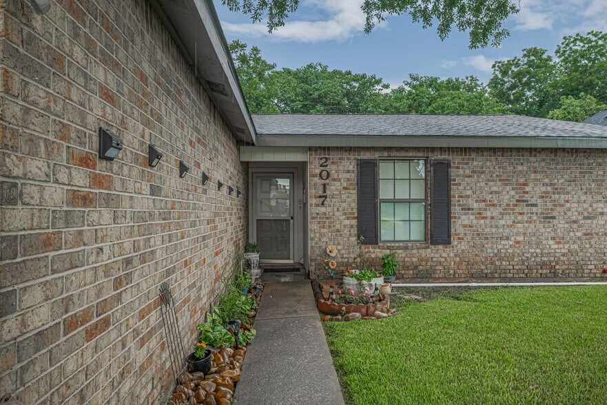 More Photos Of , Wharton Multifamily For Sale