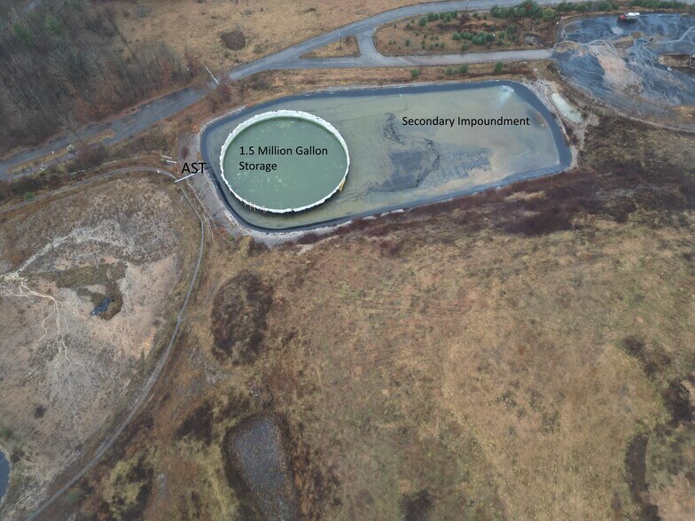 More Photos Of 3099 Piney Dam Rd, Clarion Warehouse For Sale