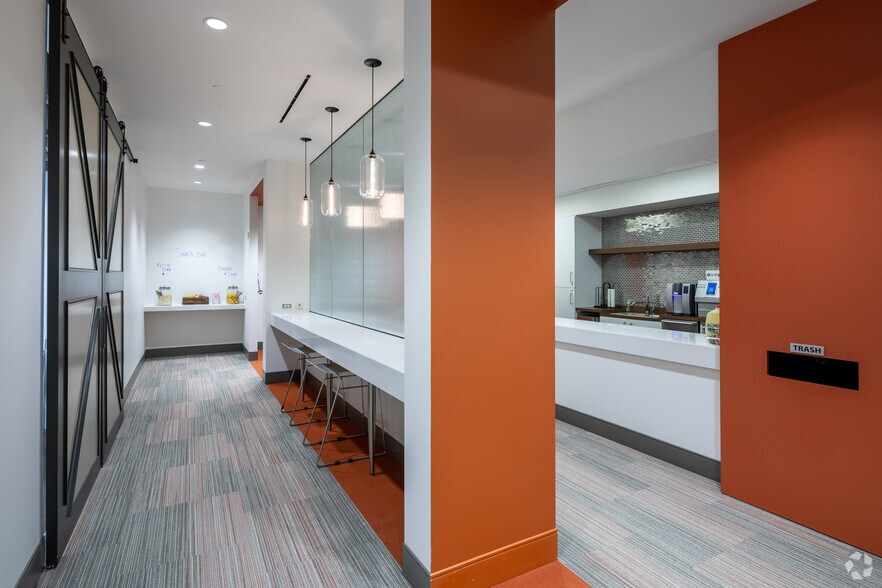 More Photos Of 201 17th St NW, Atlanta Office For Lease