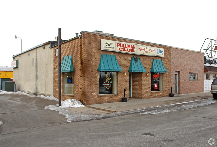 More Photos Of 124 1st Ave W, Shakopee Bar For Sale