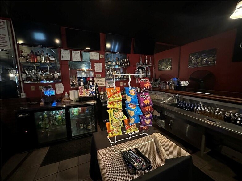 More Photos Of 12 Cottonton Rd, Pittsview Restaurant For Sale