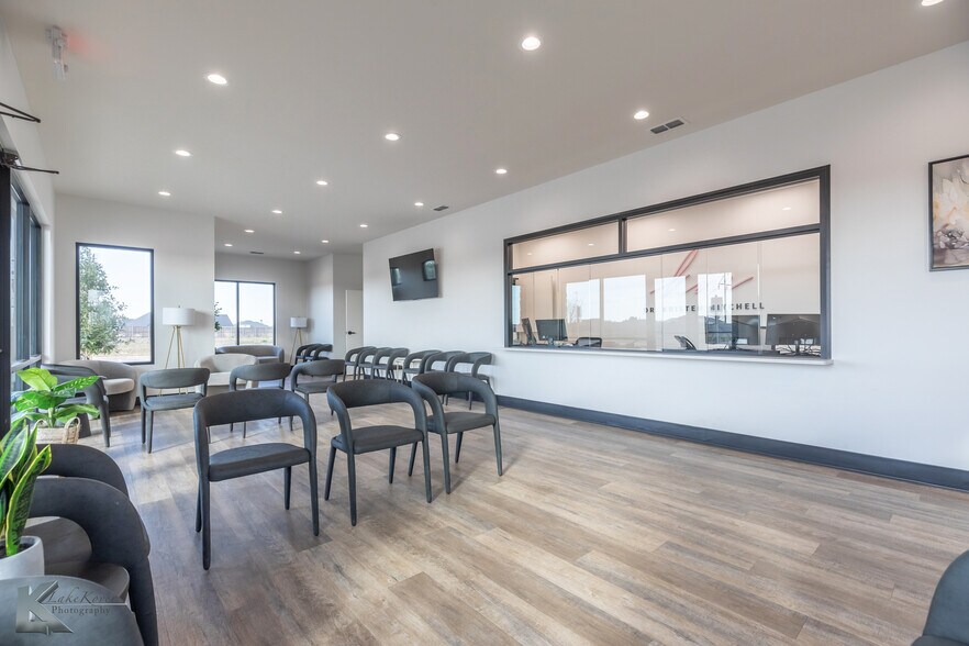 More Photos Of 6743 Memorial Dr, Abilene Healthcare For Lease