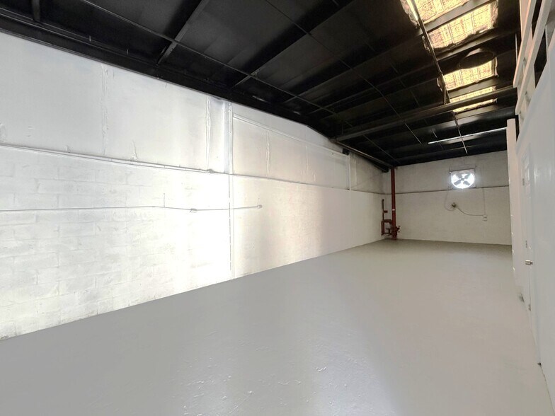 More Photos Of 600 Oak Pl, Port Orange Unknown For Lease