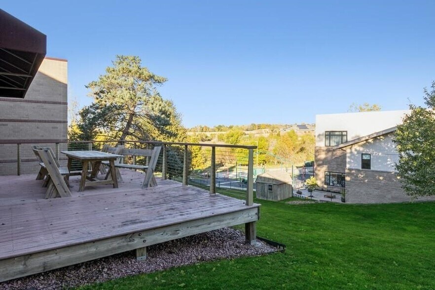 More Photos Of 2834 Northgate Dr, Iowa City Office For Sale