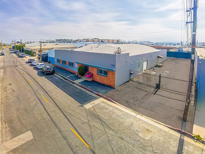 More Photos Of 7340 Fulton Ave, North Hollywood Manufacturing For Lease