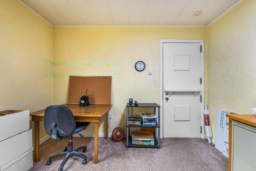 More Photos Of 537 7th Ave SW, Albany Religious Facility For Sale