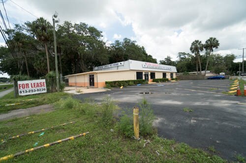 More Photos Of 101 S Saint Cloud Ave, Valrico Storefront Retail Office For Lease