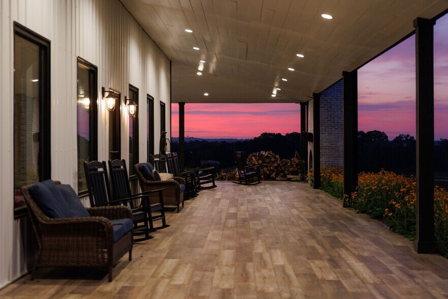 More Photos Of 2199 Roosterville Rd, Roopville Horse Stables For Sale