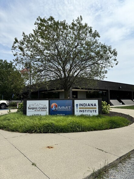 Primary Photo Of 1721 Magnavox Way, Fort Wayne Medical For Sale