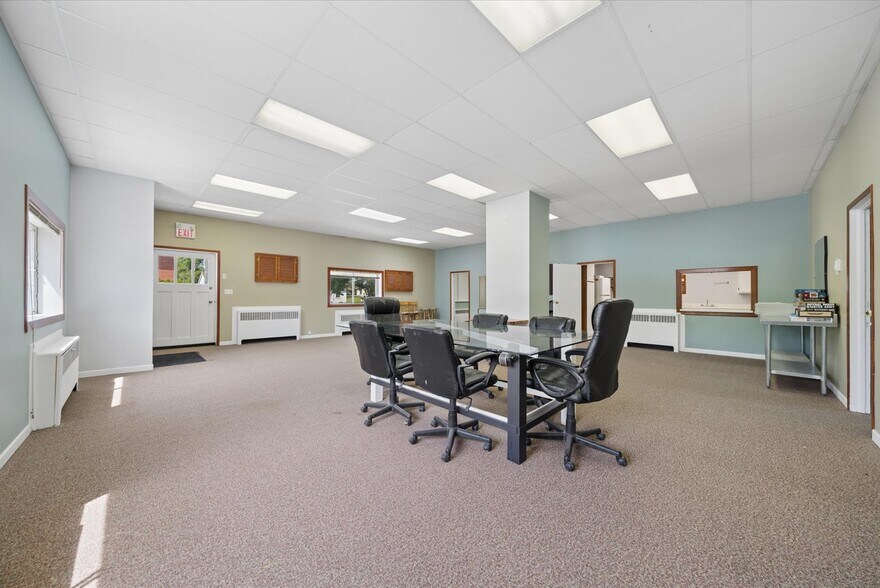 More Photos Of 21 Ann St, Brock Office For Sale