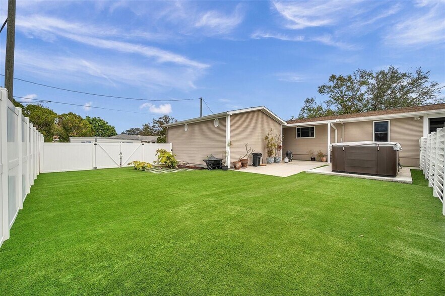 More Photos Of 2715 9th Ave N, Saint Petersburg Specialty For Sale