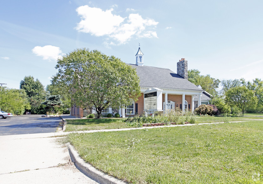 Primary Photo Of 4700 Rochester Rd, Troy Medical For Lease