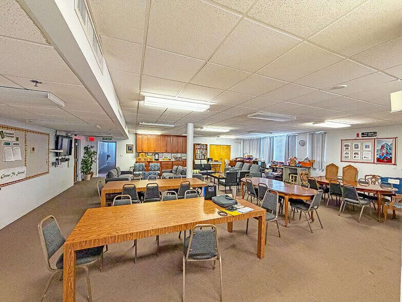 More Photos Of 401 5th St N, Saint Petersburg Religious Facility For Sale
