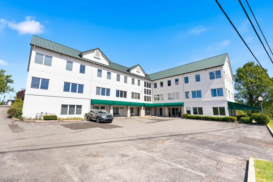 More Photos Of 7000 Hampton Ctr, Morgantown Office For Lease