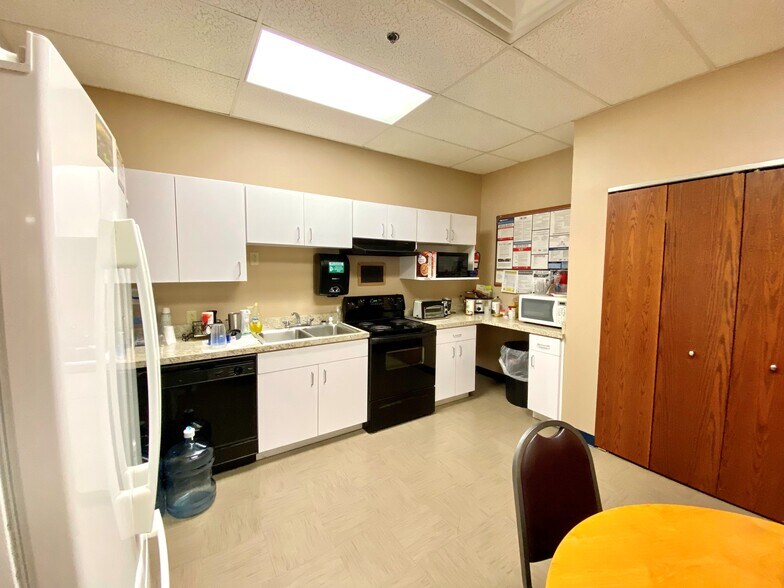 More Photos Of 1100 Marion St, Knoxville Office For Lease