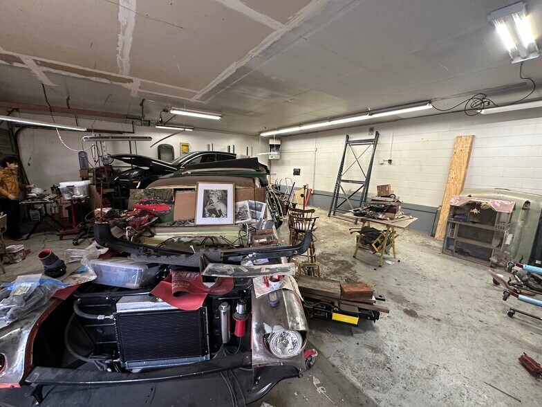 More Photos Of 715 Bergin Way, Sparks Flex For Lease