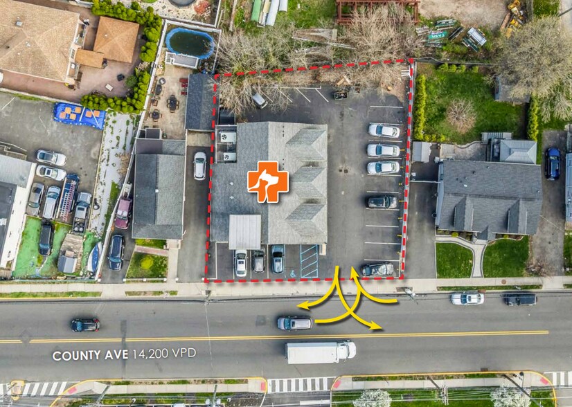 More Photos Of 194 County Ave, Secaucus Veterinarian Kennel For Sale