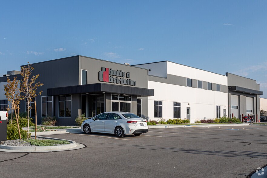 Primary Photo Of 1550 S Distribution Dr, Salt Lake City Flex For Lease
