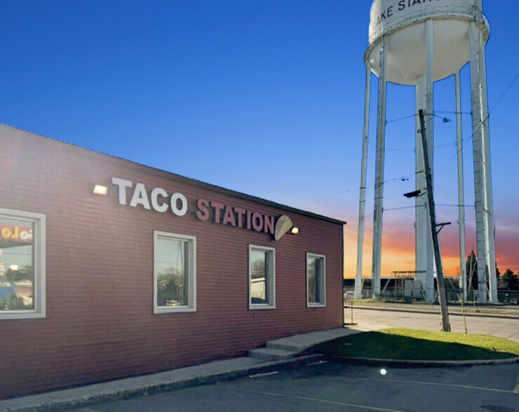 Primary Photo Of 3634 Central Ave, Lake Station Fast Food For Sale