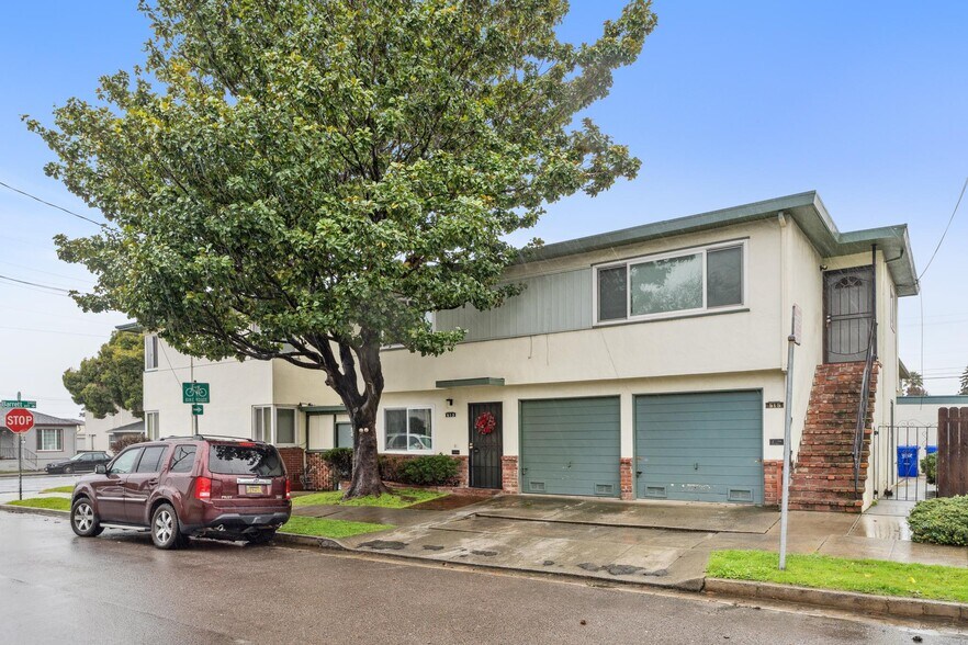 More Photos Of 3321 Barrett Ave, Richmond Apartments For Sale