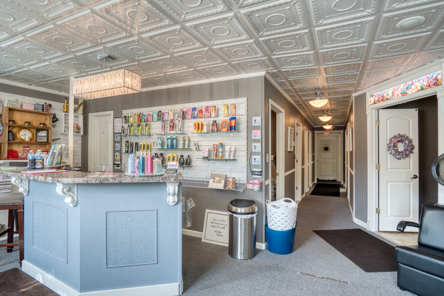 More Photos Of 695 N First St, Harrison Medical For Sale