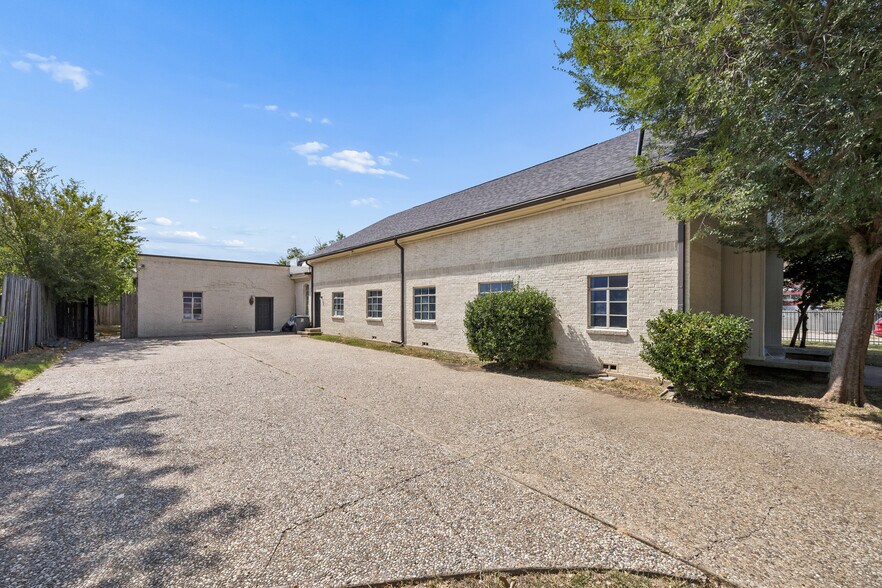 More Photos Of 2602 Kings Rd, Dallas Religious Facility For Sale