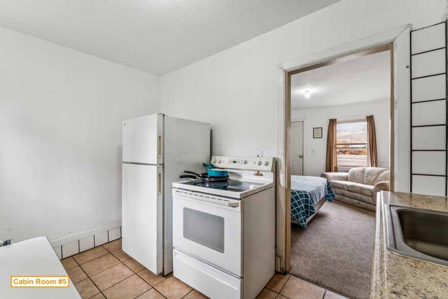 More Photos Of 110 Washington St, Huntington Hospitality For Sale