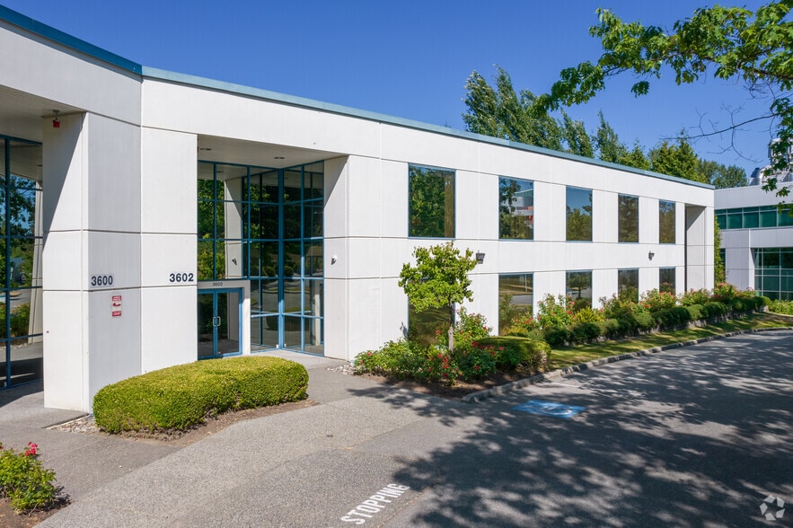 More Photos Of 3600-3602 Gilmore Way, Burnaby Research And Development For Lease