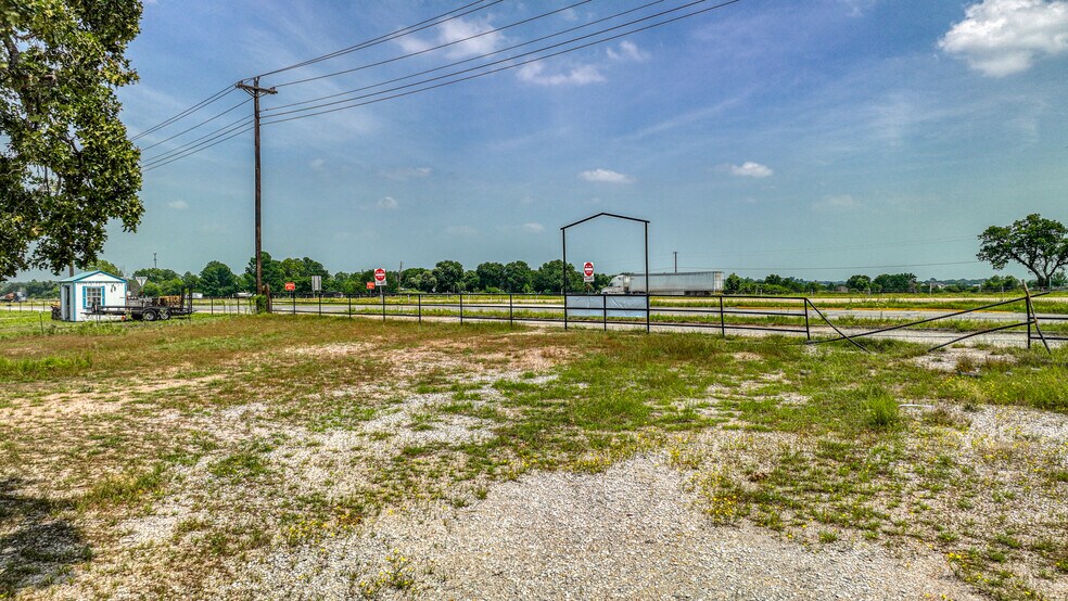 More Photos Of 7452 Interstate 20, Weatherford Land For Sale