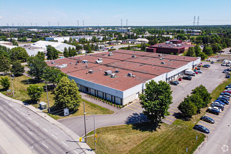More Photos Of 2070-2092 Walkley Rd, Ottawa Light Manufacturing For Lease