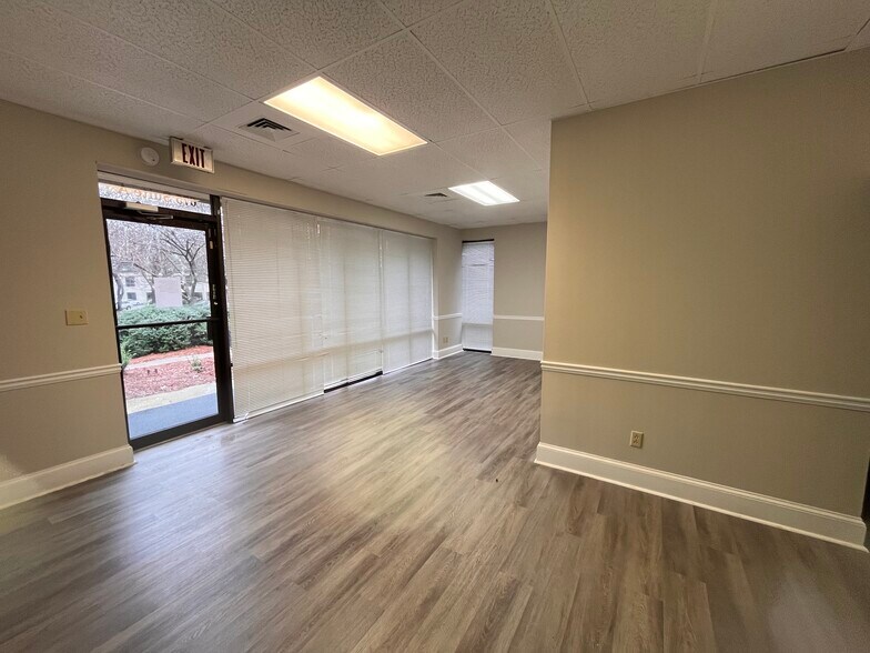 More Photos Of 685 Thornton Way, Lithia Springs Unknown For Lease