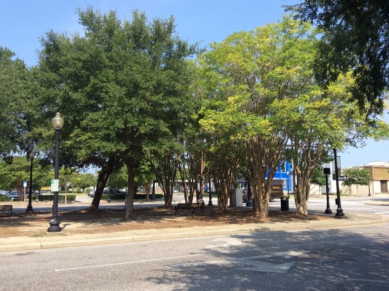 More Photos Of 186 N Palafox St, Pensacola Office For Lease