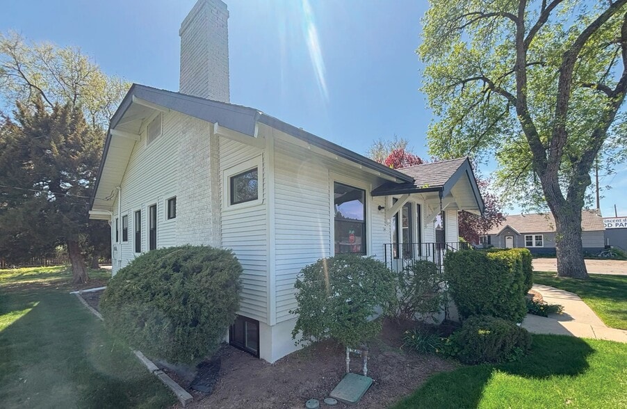 More Photos Of 3113 W Overland Rd, Boise Office For Sale
