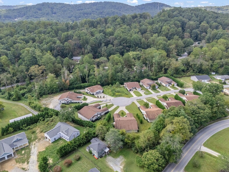 More Photos Of , Hendersonville Multifamily For Sale